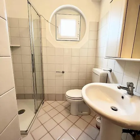 Apartment Genova 9 *
