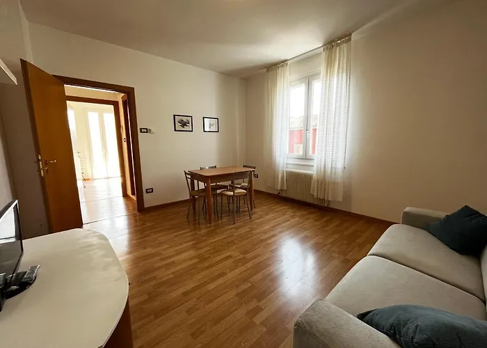 Apartment Genova 9 *