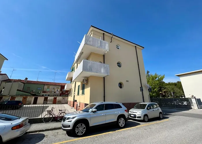 Genova 9 Apartamento Grado