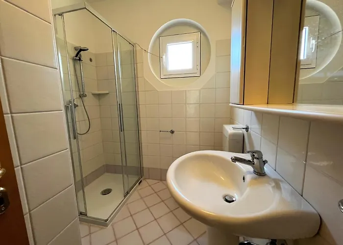 Apartment Genova 9 *